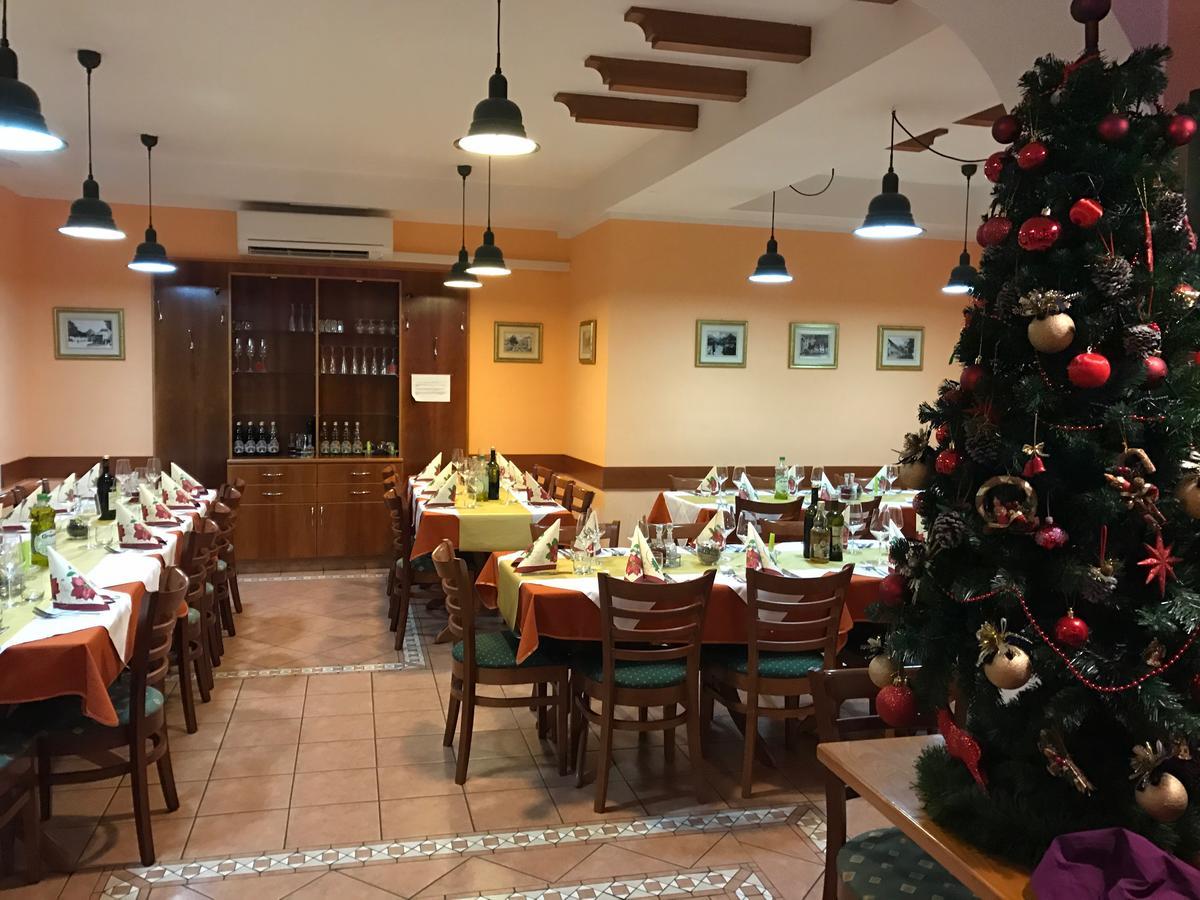 Gostisce Sovdat Bovec Bagian luar foto
